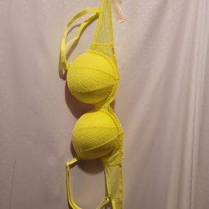 Pink, Victoria secrets Bra